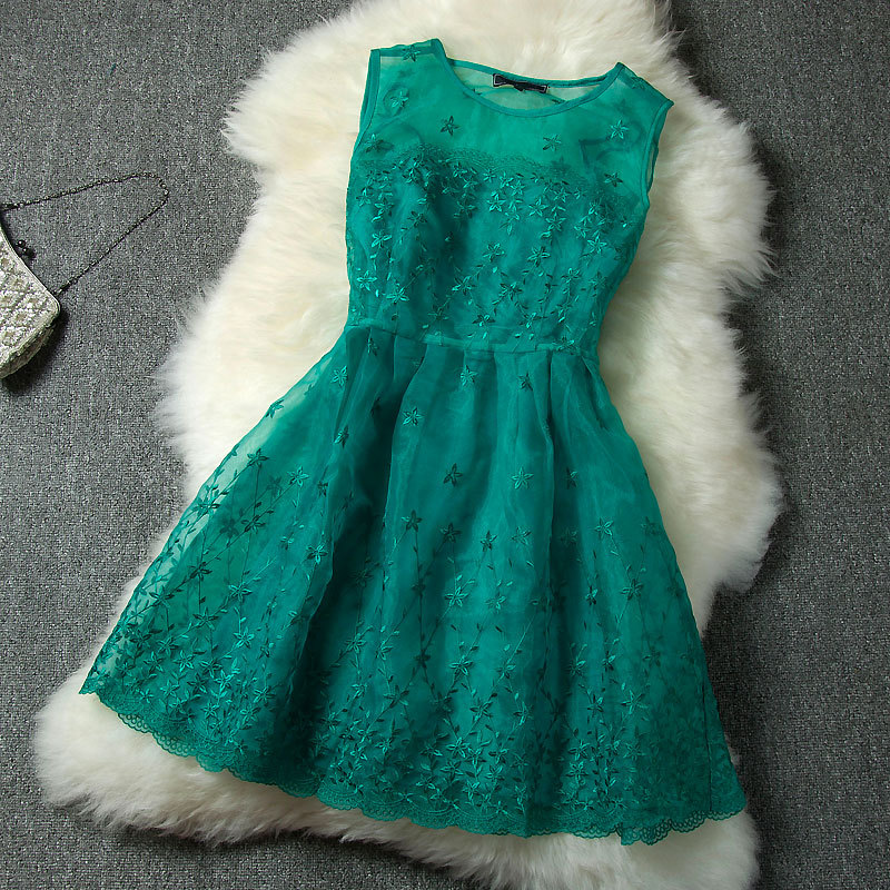High Quality Organza Embroidery Sleeveless Dress - Green