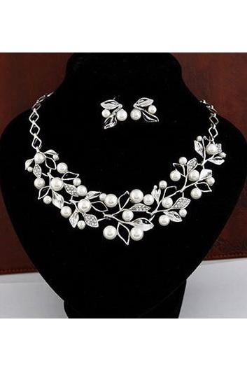 Silver Rhinestone and Pearl Decorated Leaf Shape Statement Necklace and Earring Set 